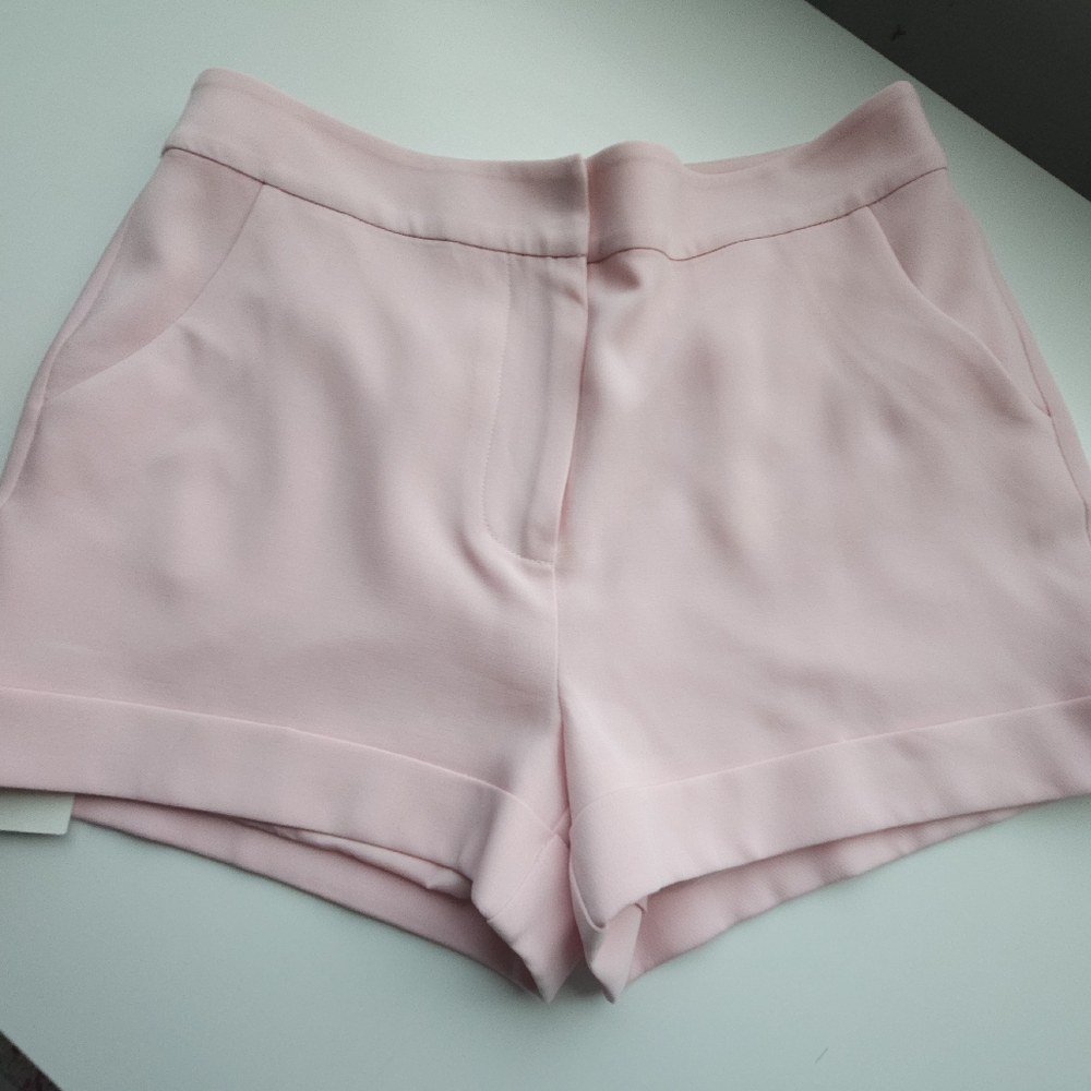 Cinq A Sept Elaine Baby Pink Crepe Cuffed Lined Shorts - Picture 7 of 15